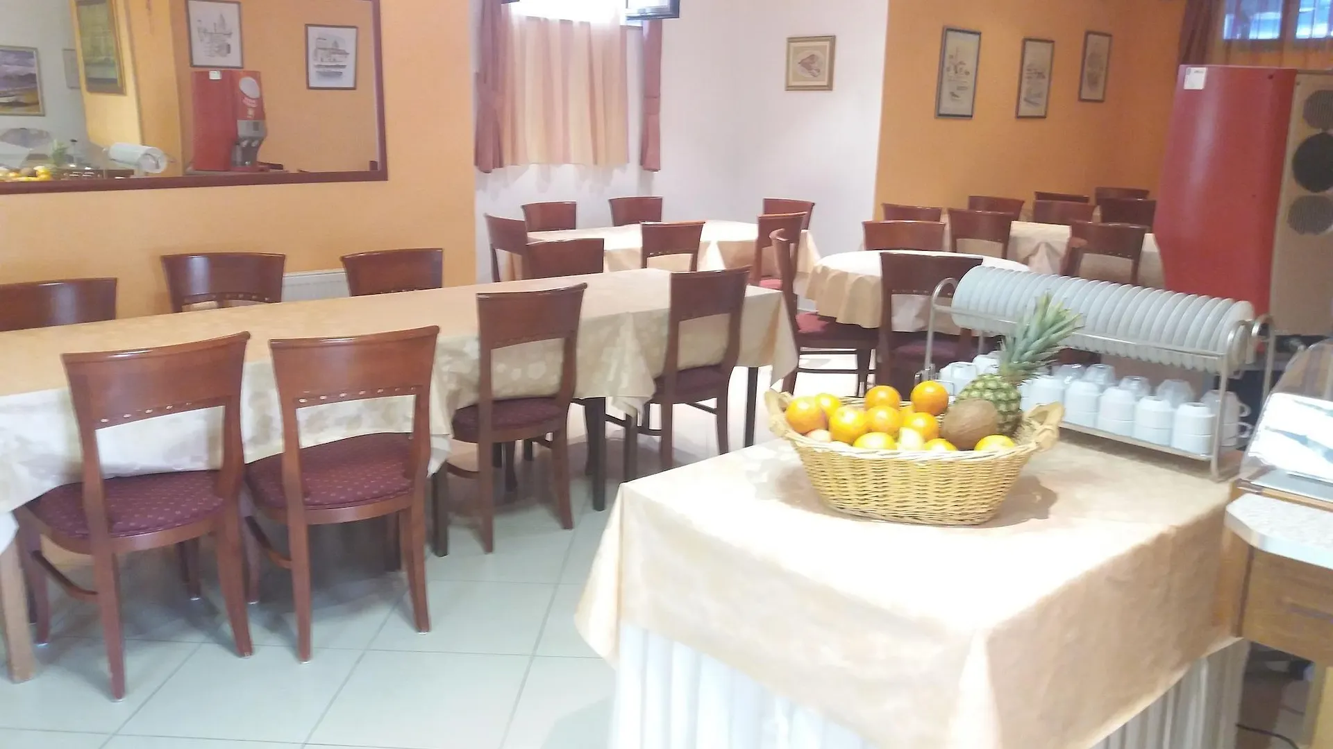 Boutique Hotel B&B Villa Paula Trogir 3*, Okrug Gornji