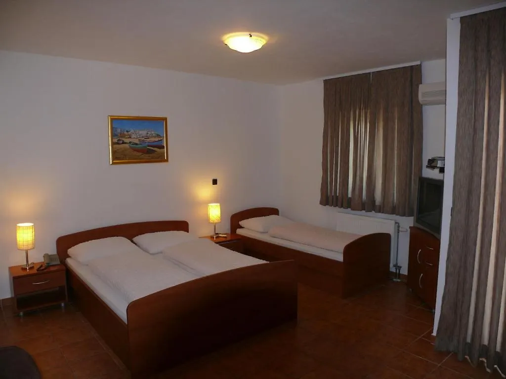 B&B Villa Paula Traù Bed & Breakfast
